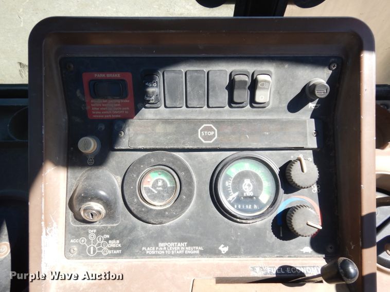 image for item GW9178 1997 John Deere 310SE  backhoe