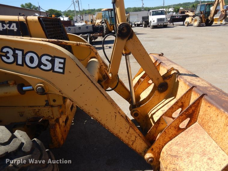 image for item GW9178 1997 John Deere 310SE  backhoe