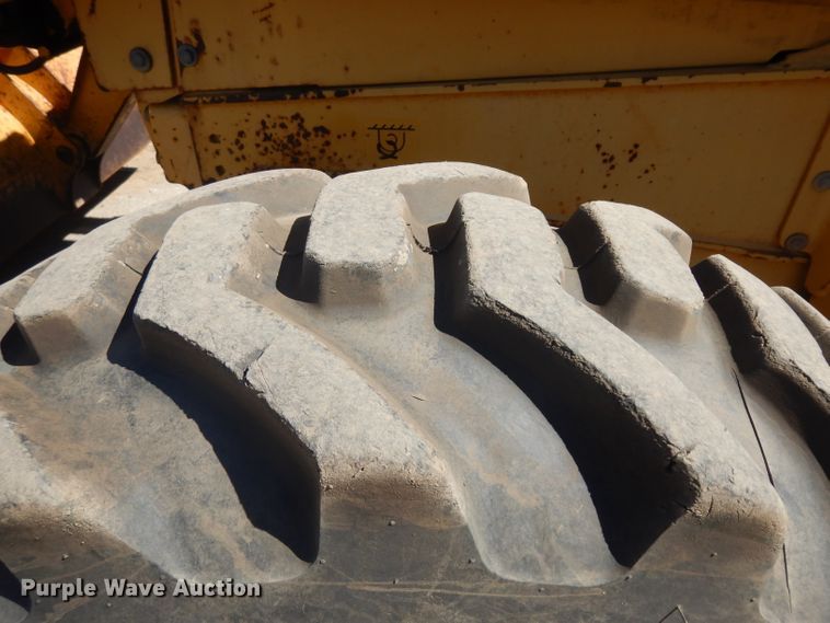 image for item GW9178 1997 John Deere 310SE  backhoe