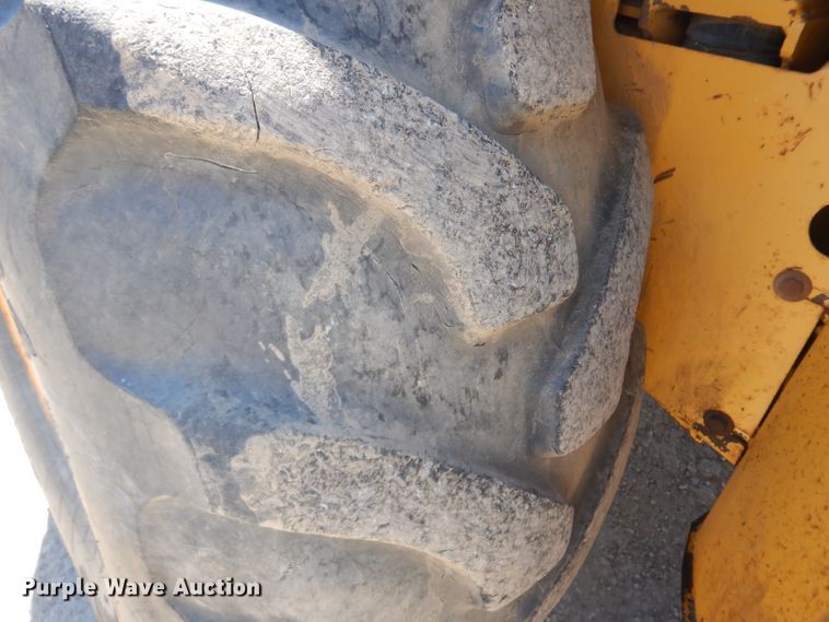 image for item GW9178 1997 John Deere 310SE  backhoe