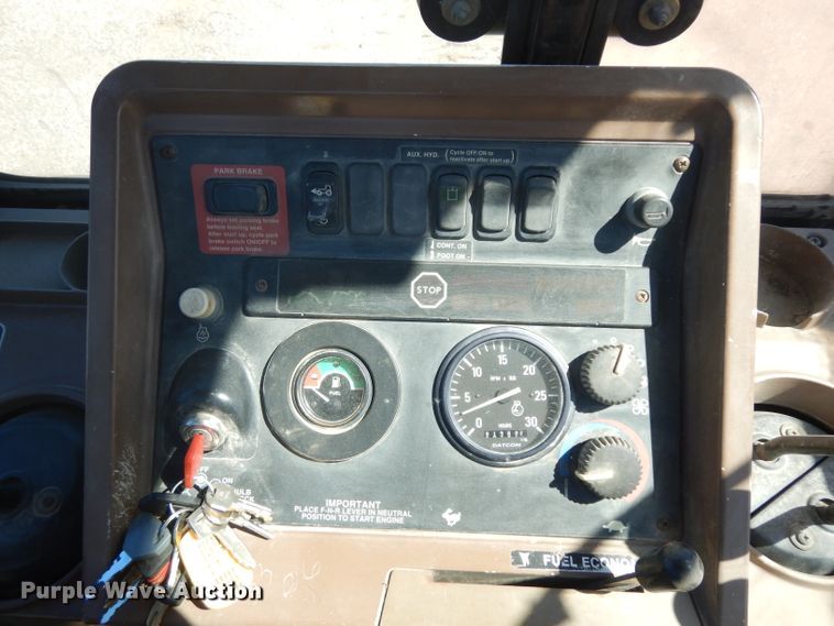 image for item GW9179 1998 John Deere 310E  backhoe