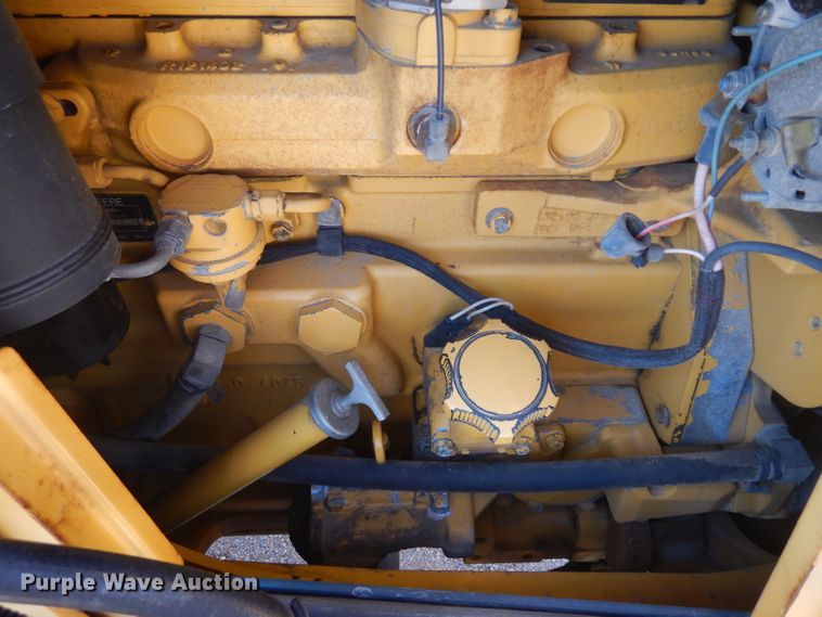 image for item GW9179 1998 John Deere 310E  backhoe