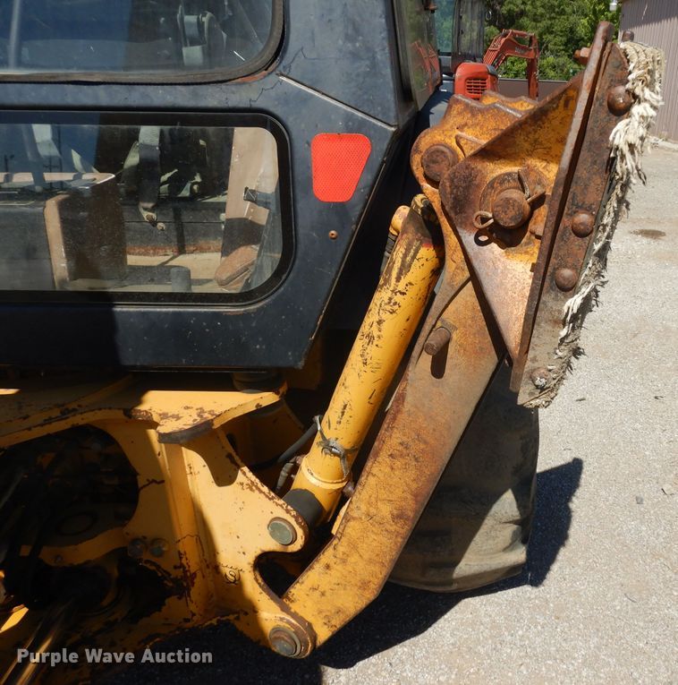 image for item GW9179 1998 John Deere 310E  backhoe