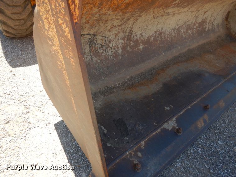 image for item GW9179 1998 John Deere 310E  backhoe