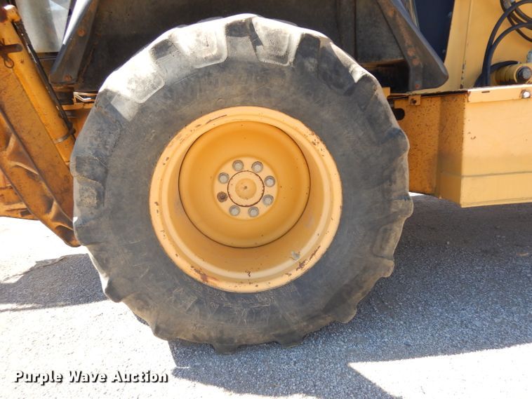 image for item GW9179 1998 John Deere 310E  backhoe