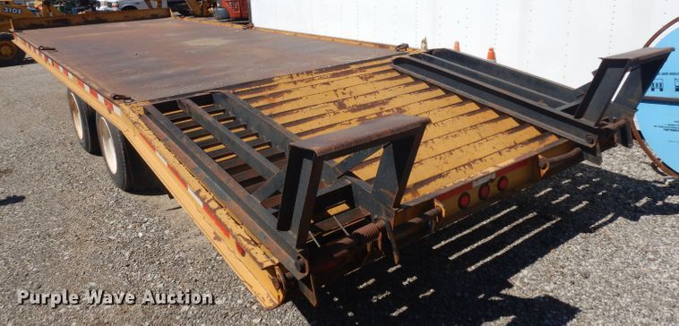 image for item GW9180 1999 Redi Haul equipment trailer