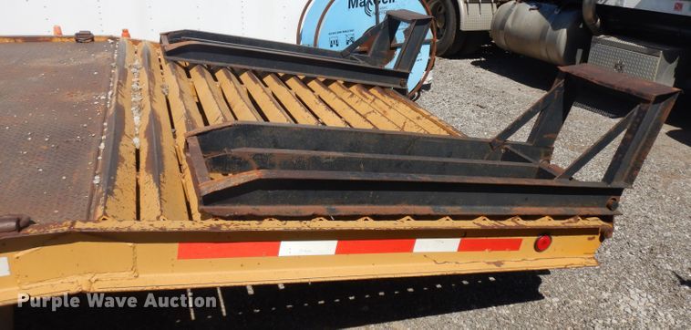 image for item GW9180 1999 Redi Haul equipment trailer