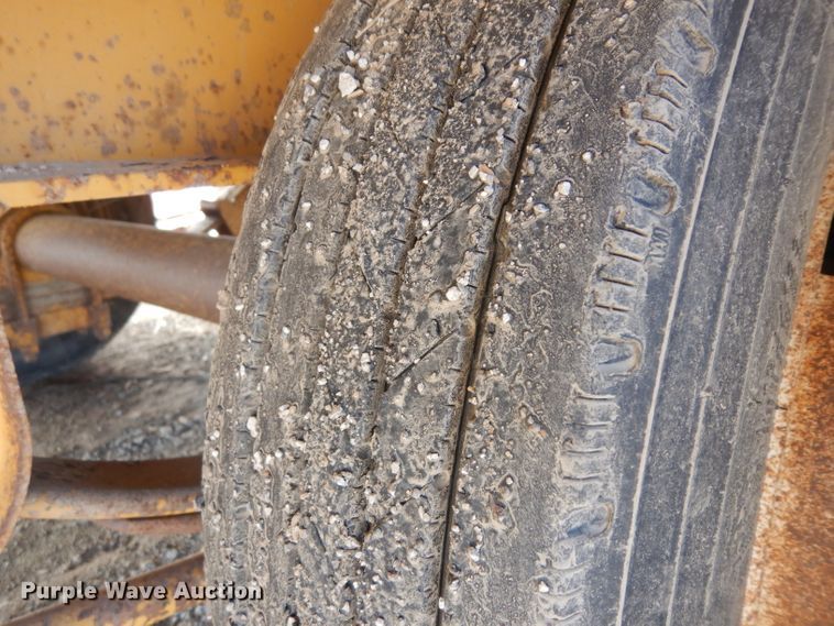 image for item GW9180 1999 Redi Haul equipment trailer