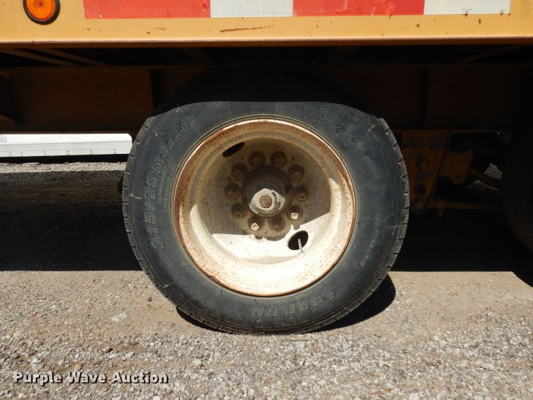 image for item GW9180 1999 Redi Haul equipment trailer