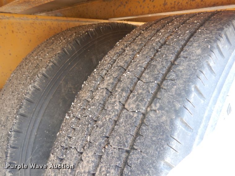 image for item GW9180 1999 Redi Haul equipment trailer