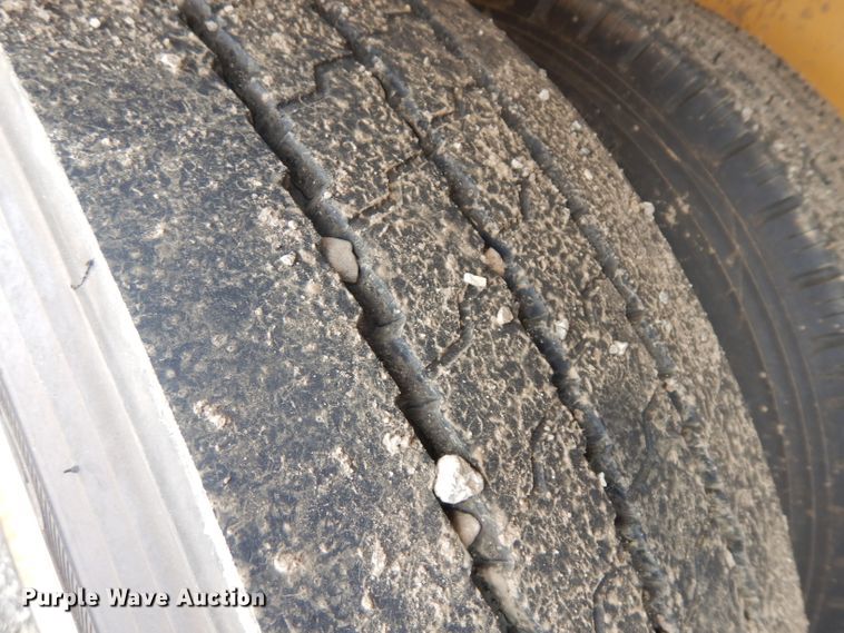 image for item GW9180 1999 Redi Haul equipment trailer