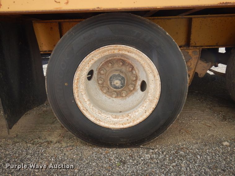 image for item GW9180 1999 Redi Haul equipment trailer