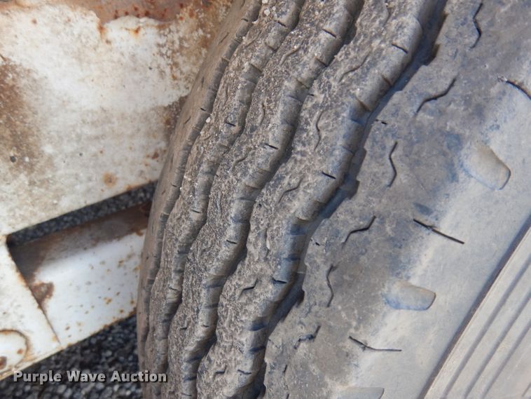 image for item GW9181 1990 Brooks Brothers pole trailer