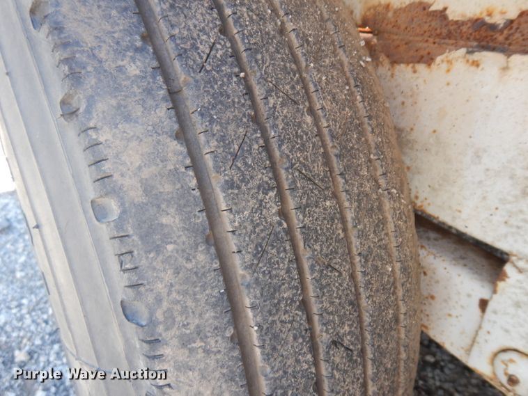 image for item GW9181 1990 Brooks Brothers pole trailer