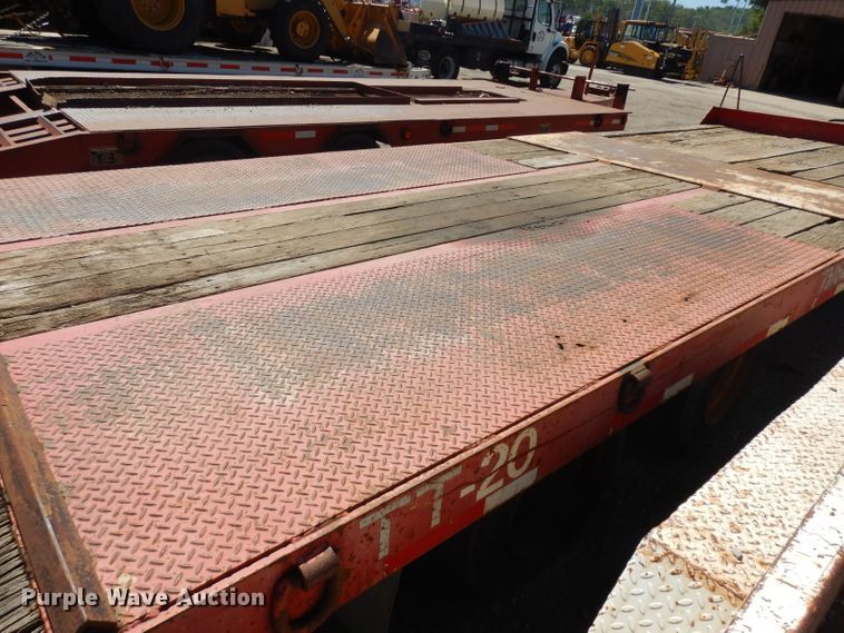 image for item GW9182 2001 Talbert tilt deck equipment trailer