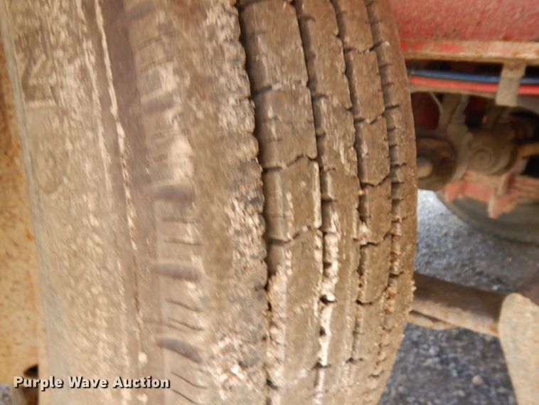 image for item GW9182 2001 Talbert tilt deck equipment trailer