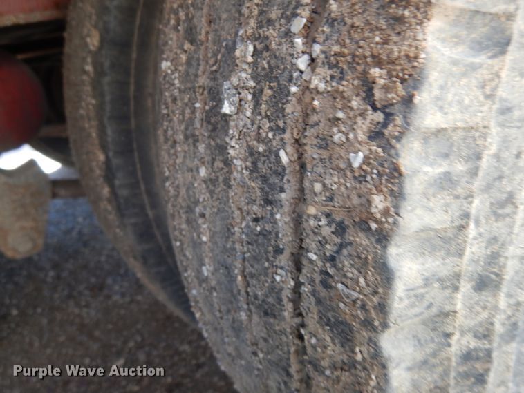 image for item GW9182 2001 Talbert tilt deck equipment trailer