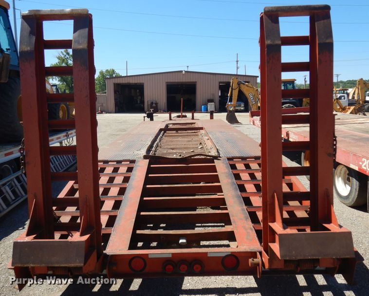 image for item GW9183 2006 Belshe equipment trailer