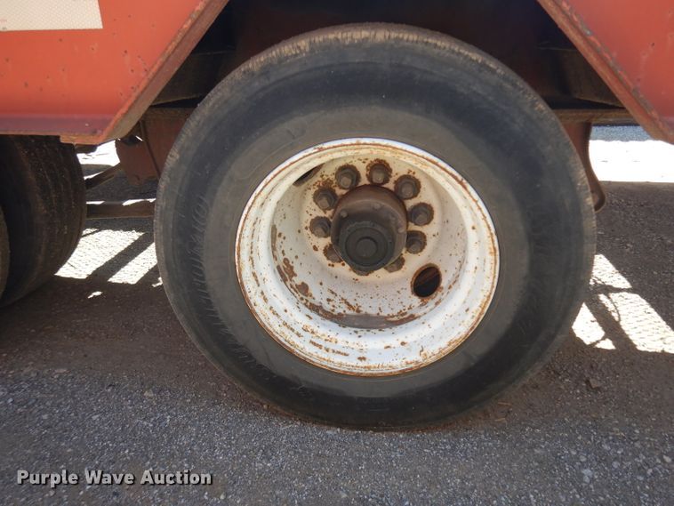 image for item GW9183 2006 Belshe equipment trailer