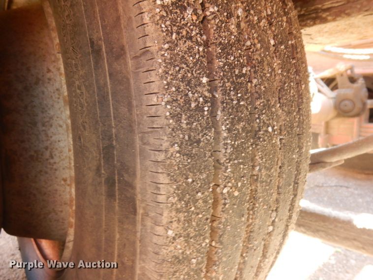 image for item GW9183 2006 Belshe equipment trailer