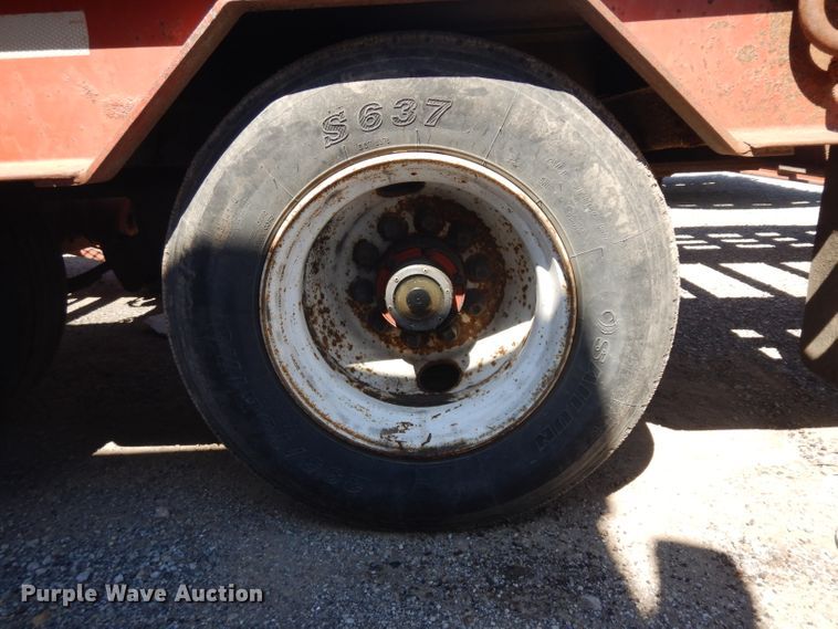 image for item GW9183 2006 Belshe equipment trailer