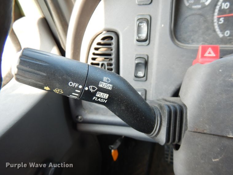 image for item HG9008 2006 Freightliner Business Class M2  flatbed truck