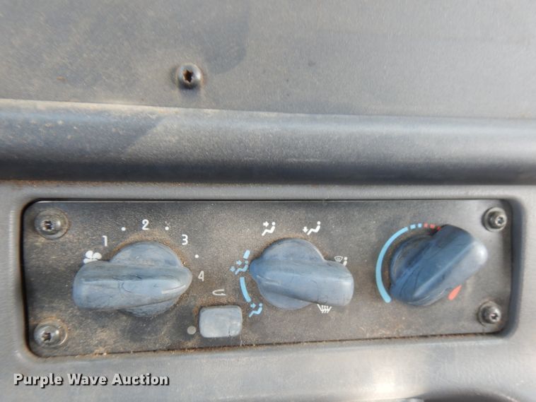 image for item HG9008 2006 Freightliner Business Class M2  flatbed truck