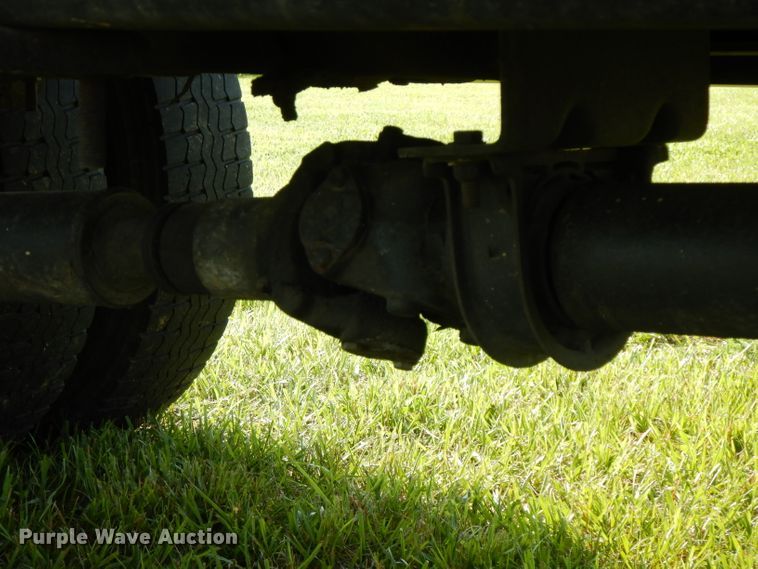 image for item HG9008 2006 Freightliner Business Class M2  flatbed truck