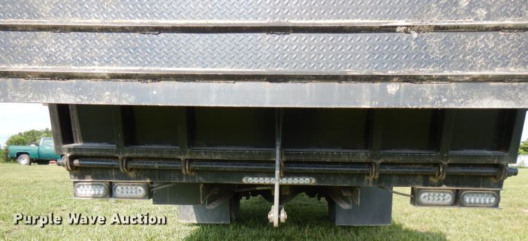 image for item HG9008 2006 Freightliner Business Class M2  flatbed truck