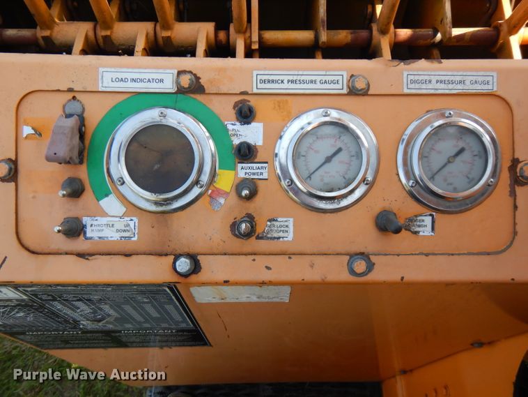 image for item HG9009 2006 International 4400  crane truck