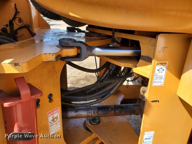 image for item HK9025 2008 Case 621E  wheel loader