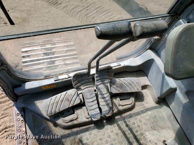 image for item HK9026 2004 Volvo EC210B LC  excavator