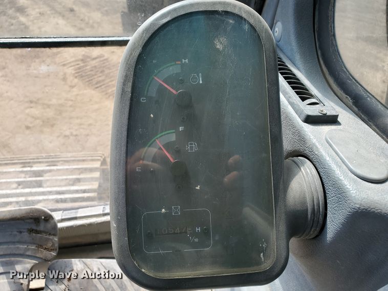 image for item HK9026 2004 Volvo EC210B LC  excavator