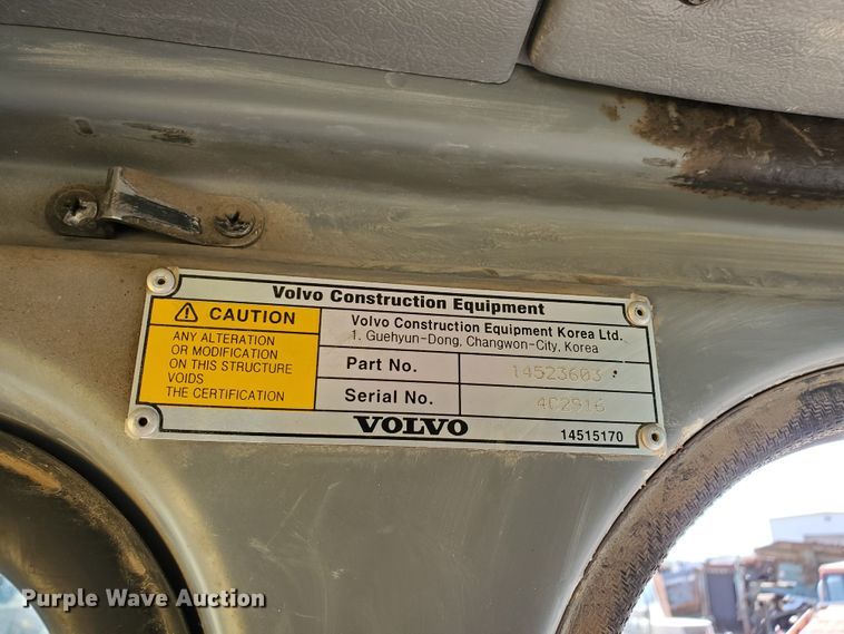 image for item HK9026 2004 Volvo EC210B LC  excavator