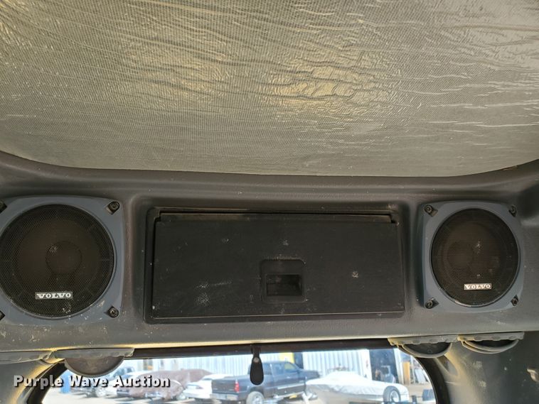 image for item HK9026 2004 Volvo EC210B LC  excavator