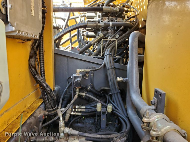 image for item HK9026 2004 Volvo EC210B LC  excavator