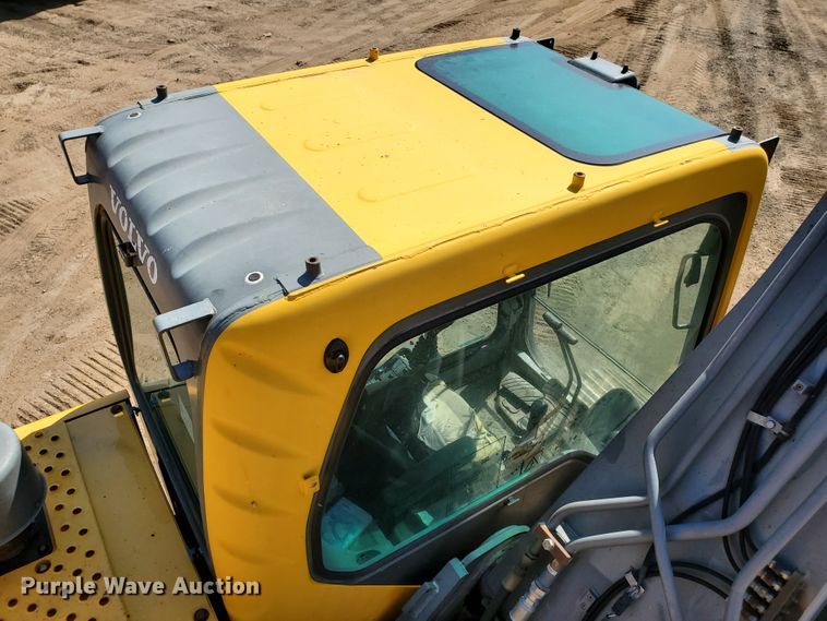 image for item HK9026 2004 Volvo EC210B LC  excavator