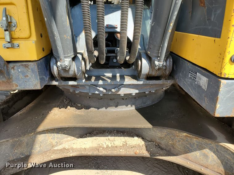 image for item HK9026 2004 Volvo EC210B LC  excavator