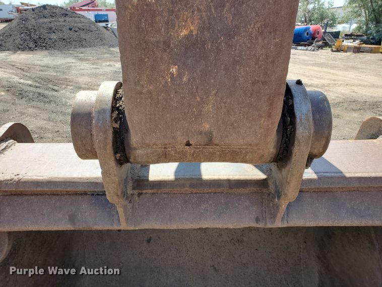 image for item HK9026 2004 Volvo EC210B LC  excavator