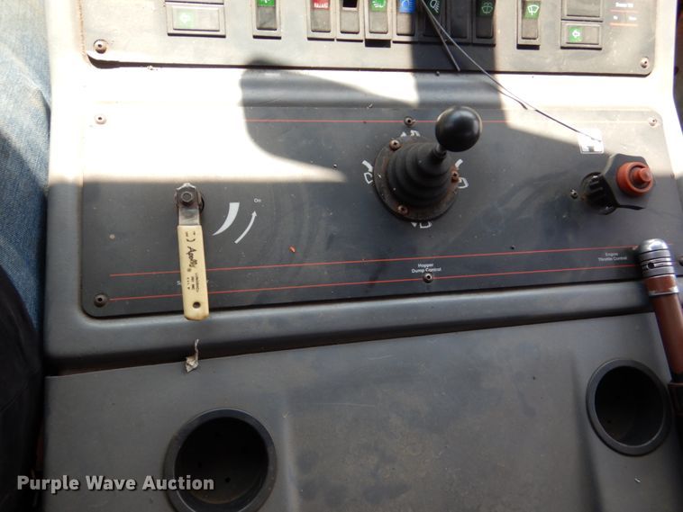 image for item HK9027 1998 Elgin Pelican P  Sweeper