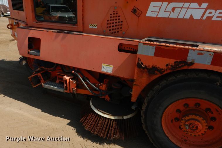 image for item HK9027 1998 Elgin Pelican P  Sweeper