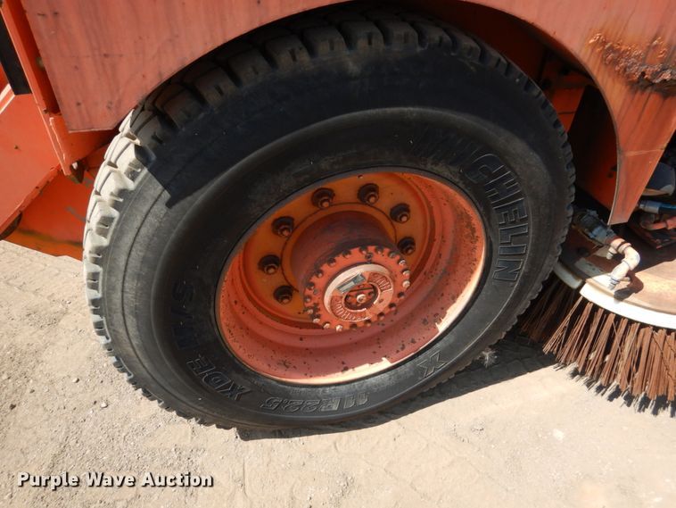 image for item HK9027 1998 Elgin Pelican P  Sweeper