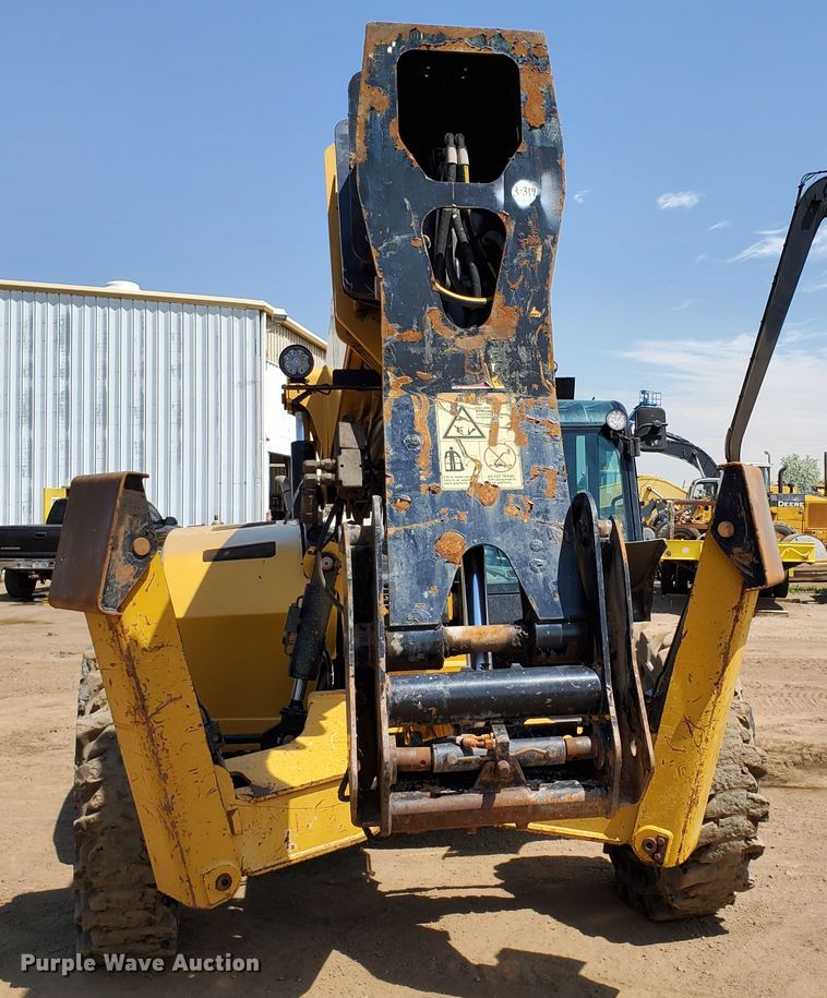 image for item HK9029 2013 Caterpillar TL1055C  telehandler