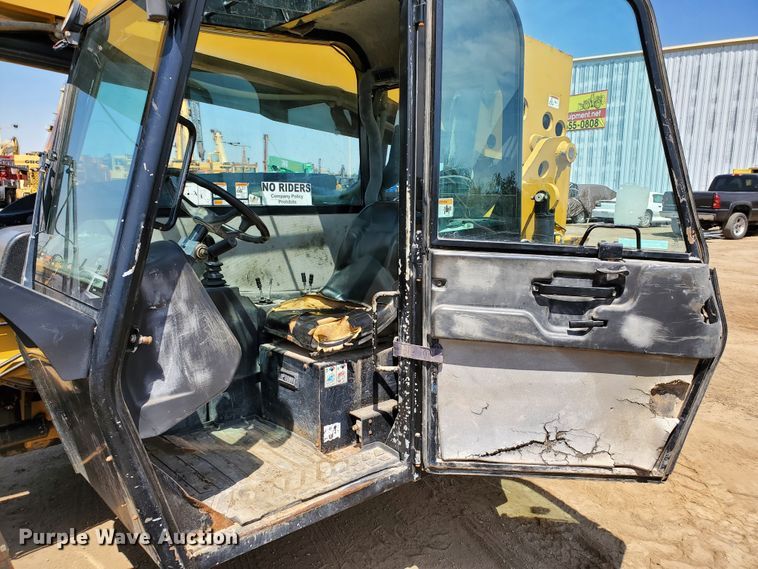 image for item HK9029 2013 Caterpillar TL1055C  telehandler
