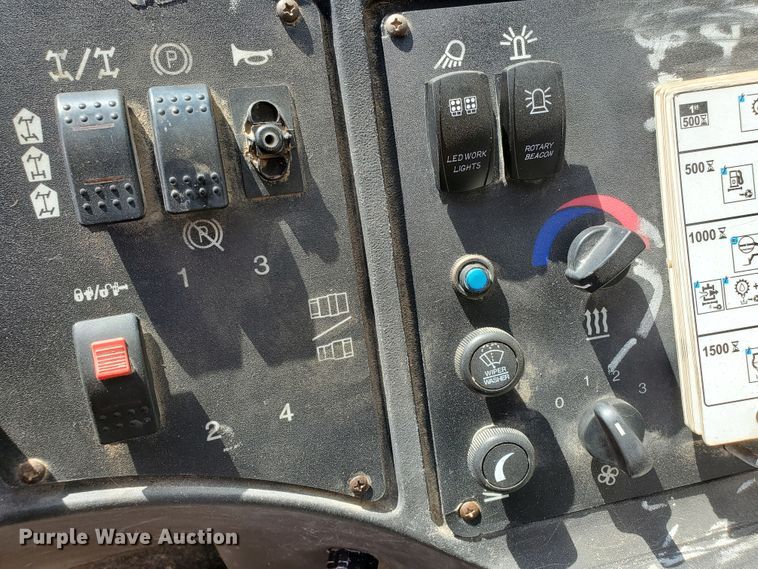 image for item HK9029 2013 Caterpillar TL1055C  telehandler