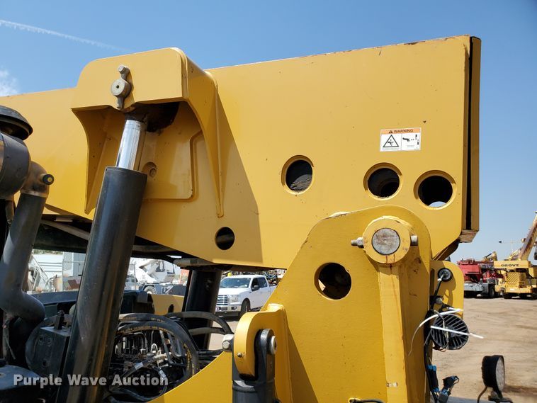 image for item HK9029 2013 Caterpillar TL1055C  telehandler