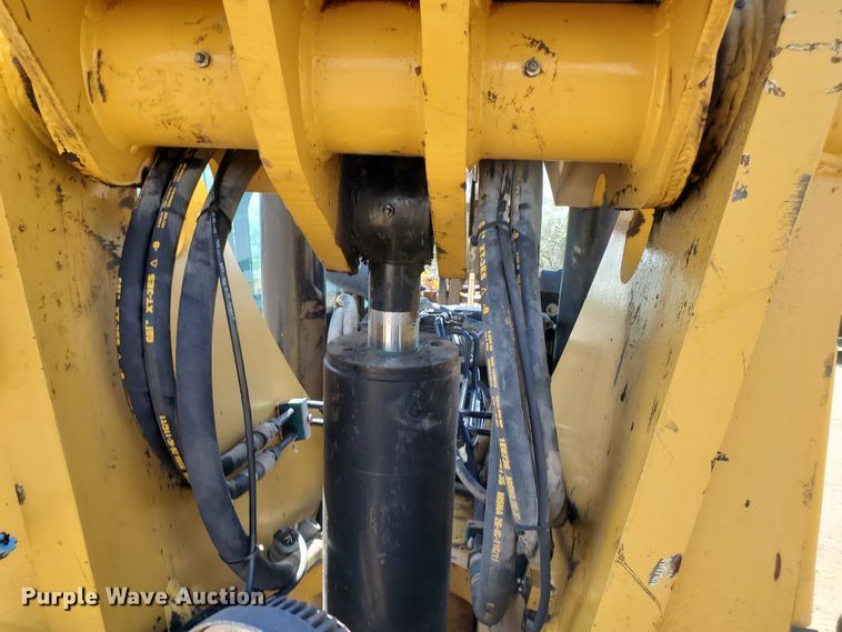 image for item HK9029 2013 Caterpillar TL1055C  telehandler