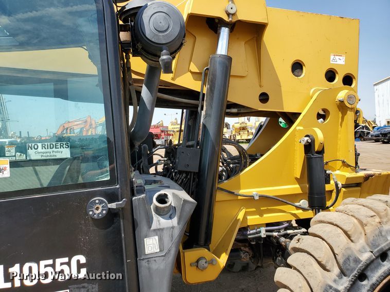 image for item HK9029 2013 Caterpillar TL1055C  telehandler