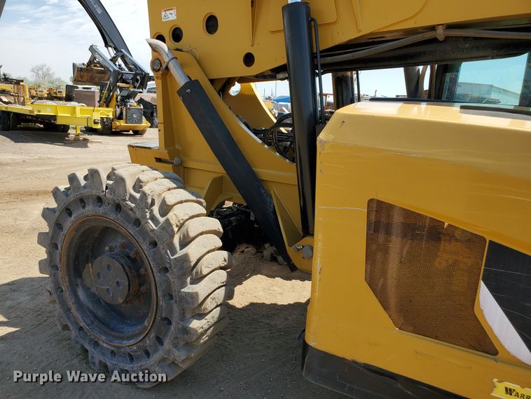 image for item HK9029 2013 Caterpillar TL1055C  telehandler