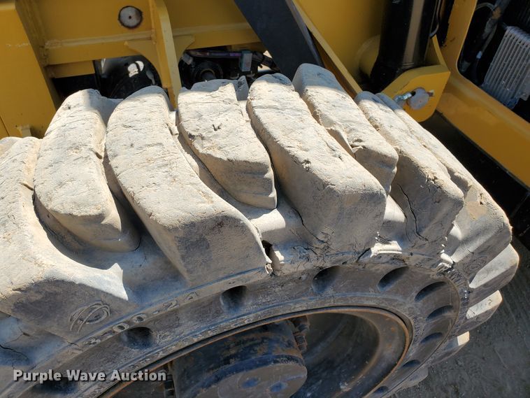 image for item HK9029 2013 Caterpillar TL1055C  telehandler